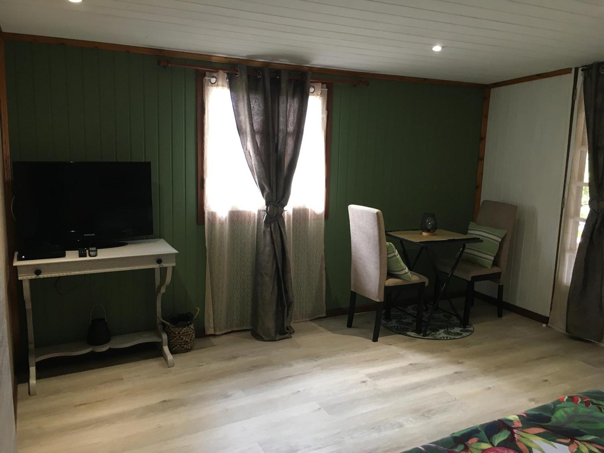 살라지 Ti Kaz Hoareau B&B 외부 사진